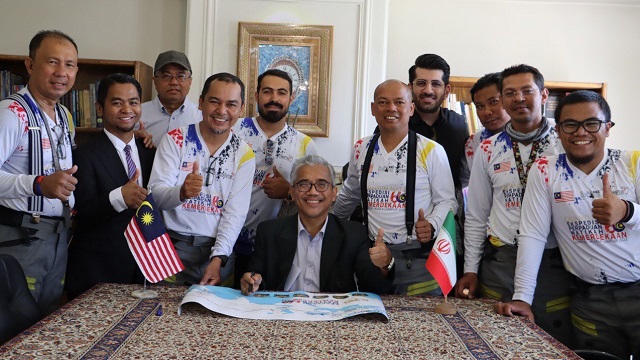 Malaysian cyclists reach Iran