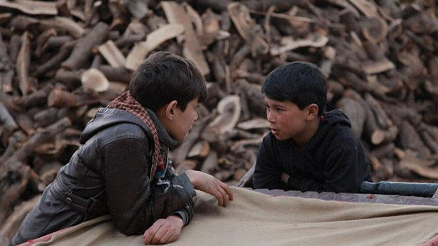 نمایش «وقت چیغ انار» با نقش آفرینی بازیگر افغانستانی در جشنواره لیدز انگلستان