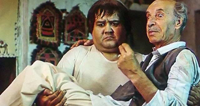 شاهد: الصدفة تجمع الفقر بالثراء في "قواعد اللعبة"!