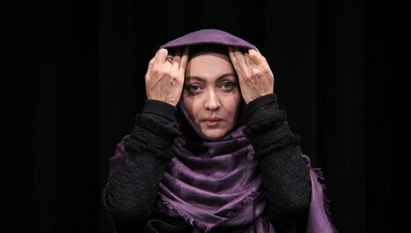 نكي كريمي تمثل شخصيتها في"مصائب شيرين 2"