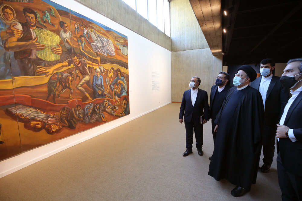 President Raisi visits visual art fest