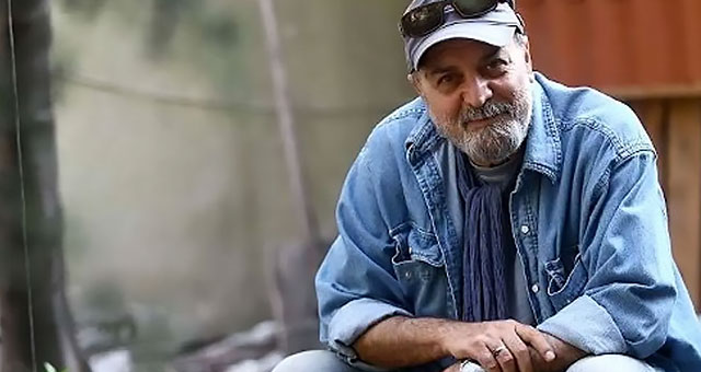 مخرج "العاصمة" يجسد مأساة أطفال "ميناب" في لوحة جديدة