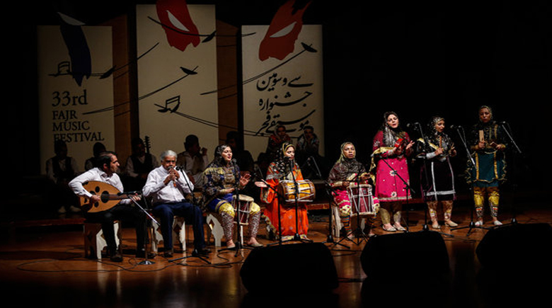 شاهد: مهرجان فجرللموسيقى في يومه السادس