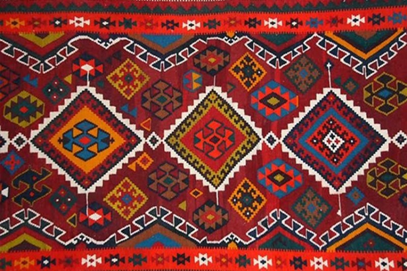 Iran Soumak rugs draw int’l buyers